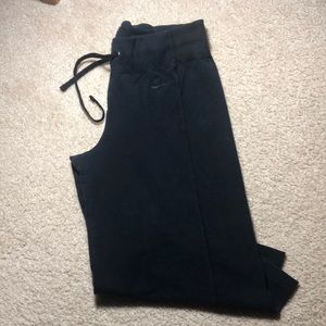 Nike crop active/lounge pants.